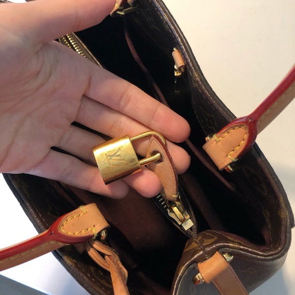 SOLD** AUTHENTIC LOUIS VUITTON MONTAIGNE BB - Picture 3 of 8